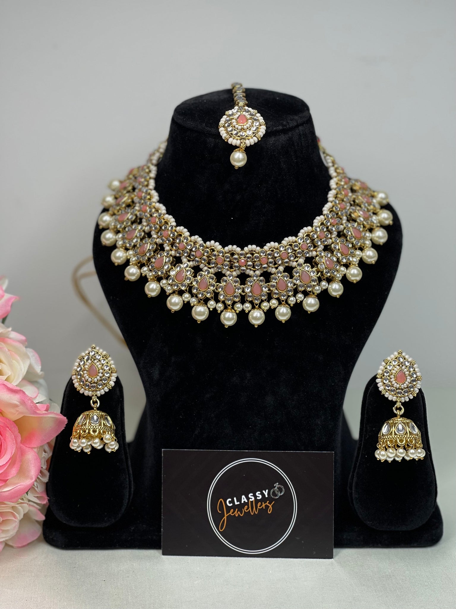 NECKLACE SET WITH TIKKA AND JHUMKI